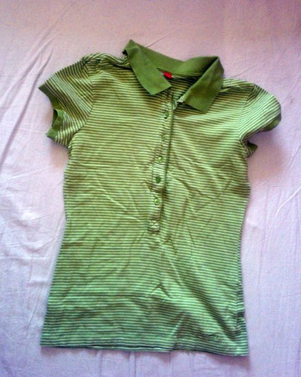 Žali dryžuoti marškinėliai