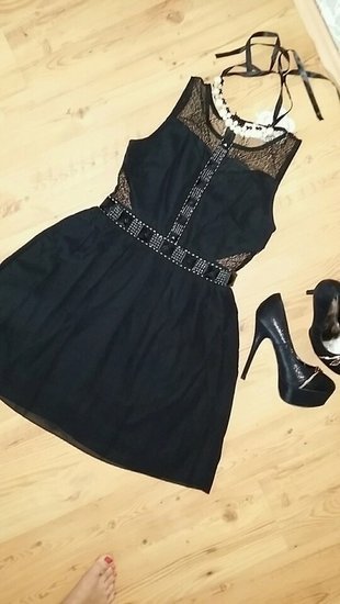 Nauja juoda suknele