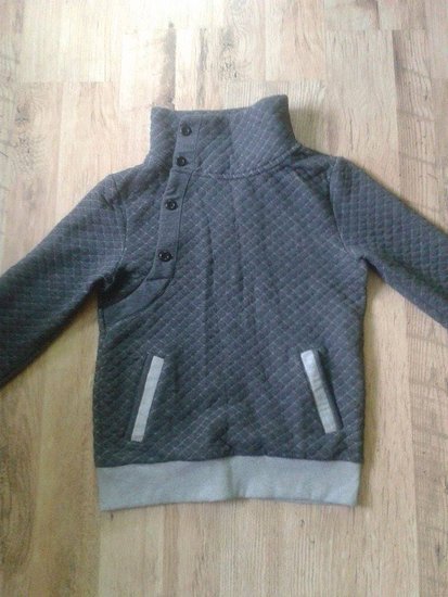 Vyriškas pilkas megztinis 