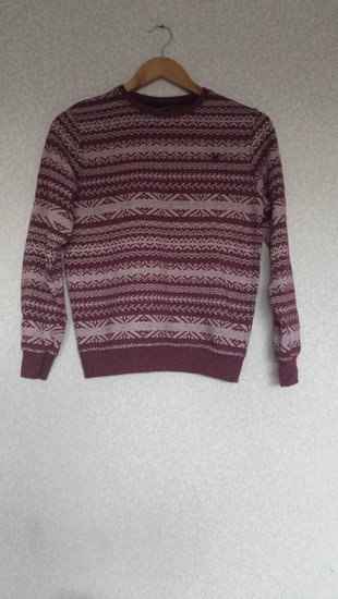 raštuotas megztinis