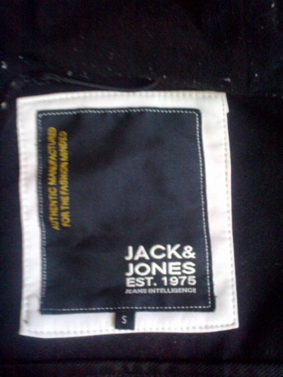 Jack & Jones sviesi striuke