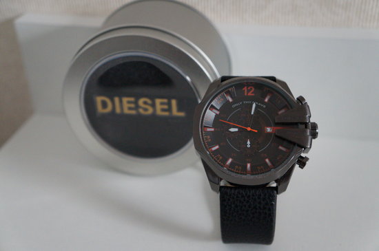 Diesel laikrodis 2014