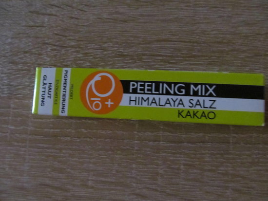 Unique Q10 Peeling Mix himalajų druskos šveitiklis
