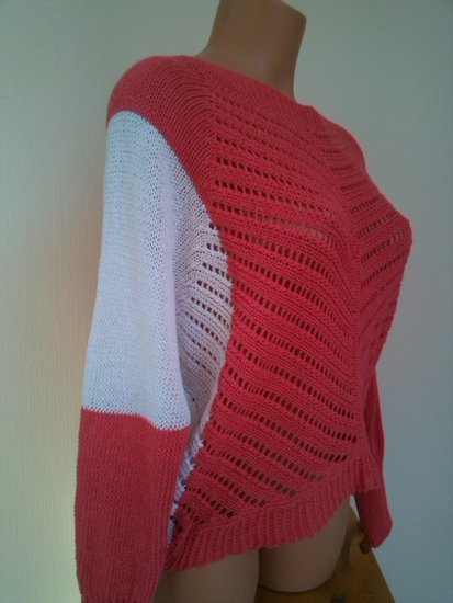 Over size stiliaus megztinis