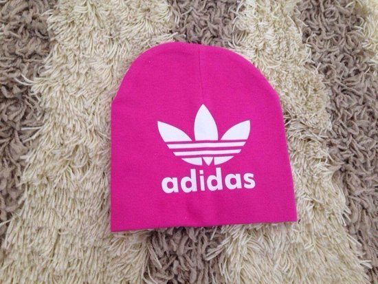 Adidas rožinė kepurė