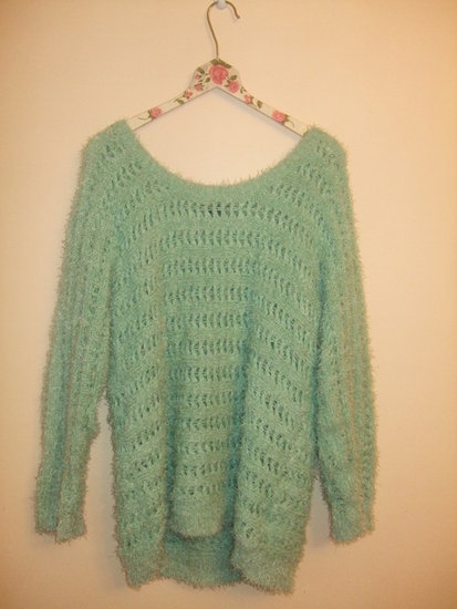AMISU pūkuotas megztinis