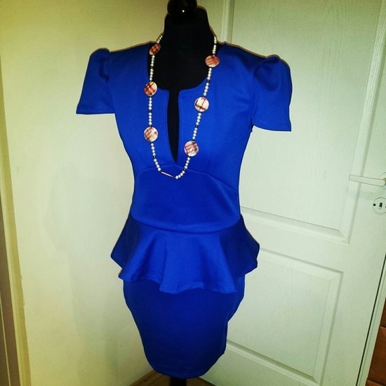 Žavinga peplum mėlyna suknelė