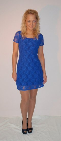 Mėlynos suknelės su gipiūru (50 dydis)