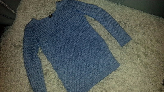 Šiltas, pilkas, naujas megztinis