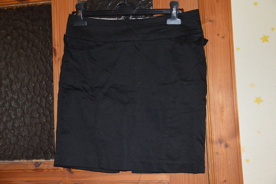 juodas trumpas sijonas