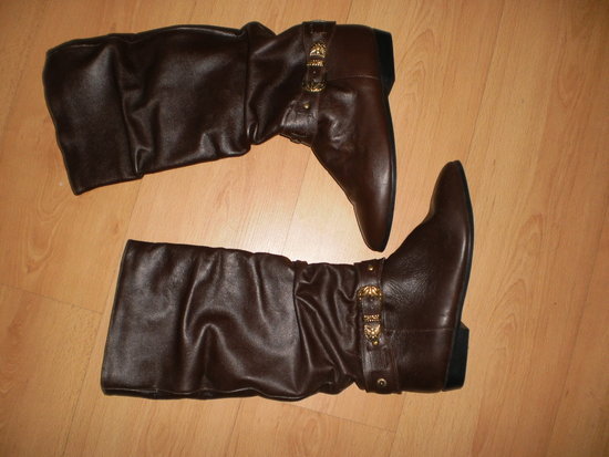 Suomių gamybos odiniai batai 40