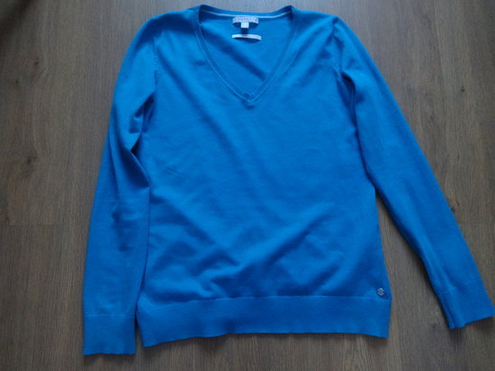 Mėlynas megztinis
