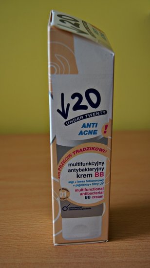 Anti acne BB kremas
