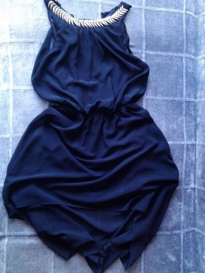 Ilga juoda suknelė  iš ''AX Paris''