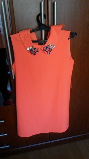 ryski oranzine suknele