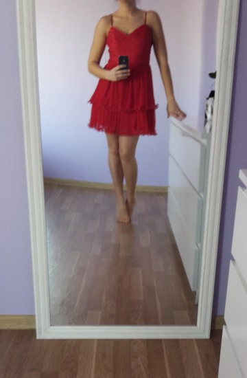 Nauja  Guess raudona suknele