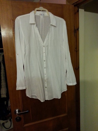 Balti oversize marškiniai
