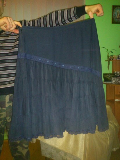 Didelis, mėlynas sijonas 