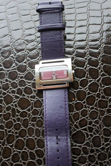 Violetinis laisvalaikio laikrodis
