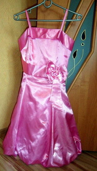 Nuostabi rožinė suknelė 