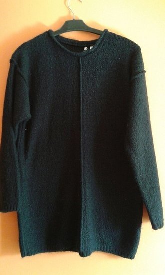 Juodas šiltas oversize megztinis
