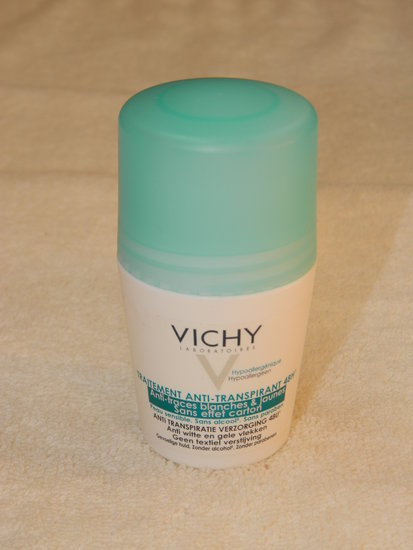 Vichy rutulinis deodorantas.