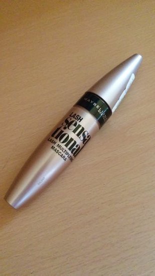 Maybelline New York (lash sensa tional )