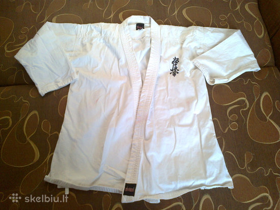 Karate Kyokushin apranga su diržu