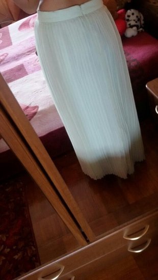 Mėtinės spalvos, ilgas, klostuotas sijonas