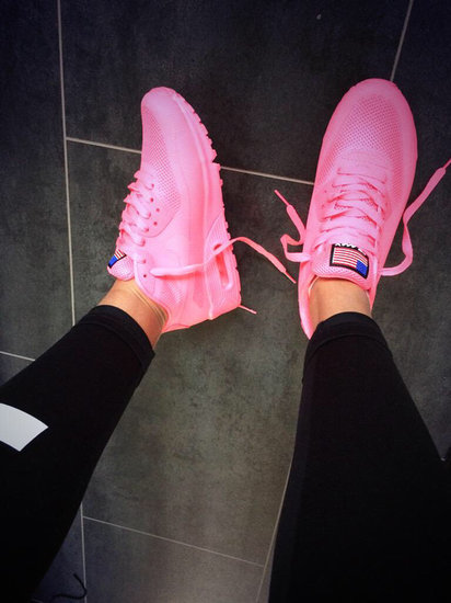 38d. Nike Air max neoniniai roziniai sportbaciai