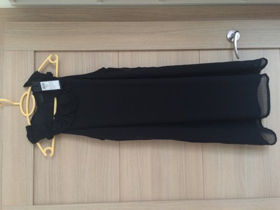 Vero moda juoda suknele
