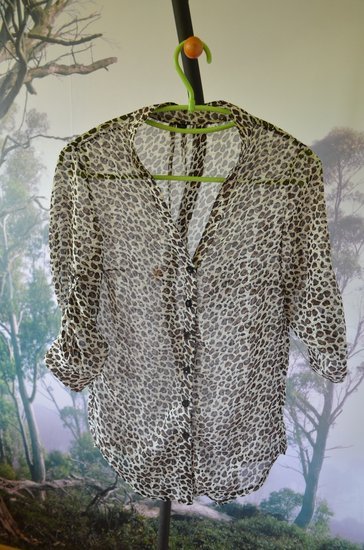šifoniniai leopardiniai permatomi marškinukai