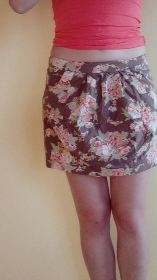 Gėlėta sijonas