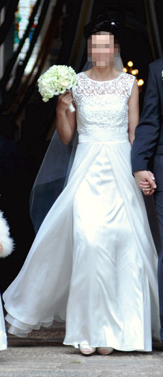 Pieno baltumo vestuvinė suknelė