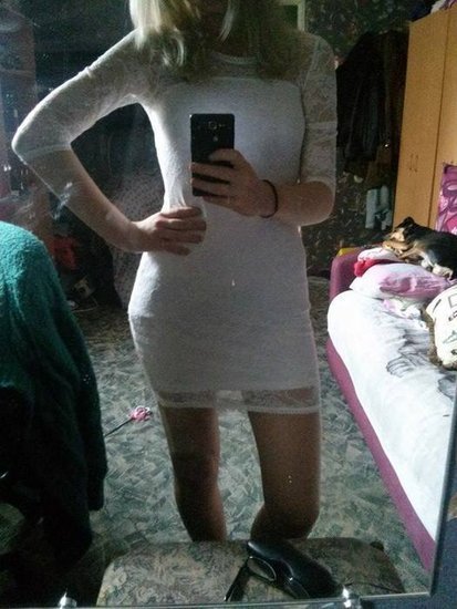 Nėriniuota balta H&M suknelė