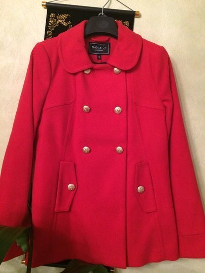 Raudonas paltukas naujas