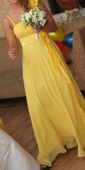 Ilga geltona suknelė