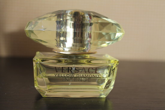 Versace Yellow diamond
