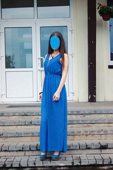 Mėlyna ilga suknelė